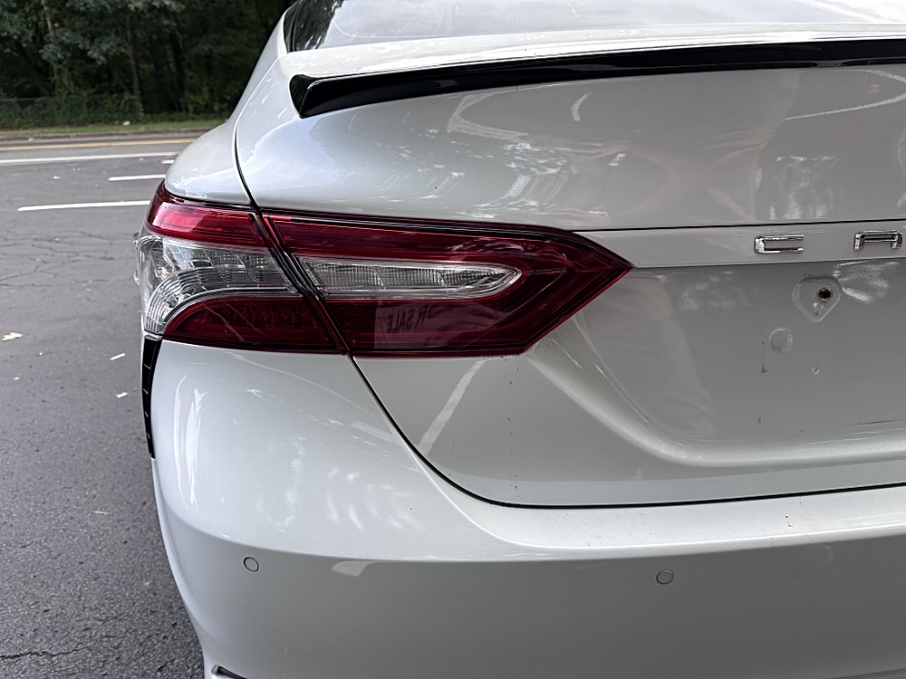 2018 Toyota Camry XSE - Photo 9