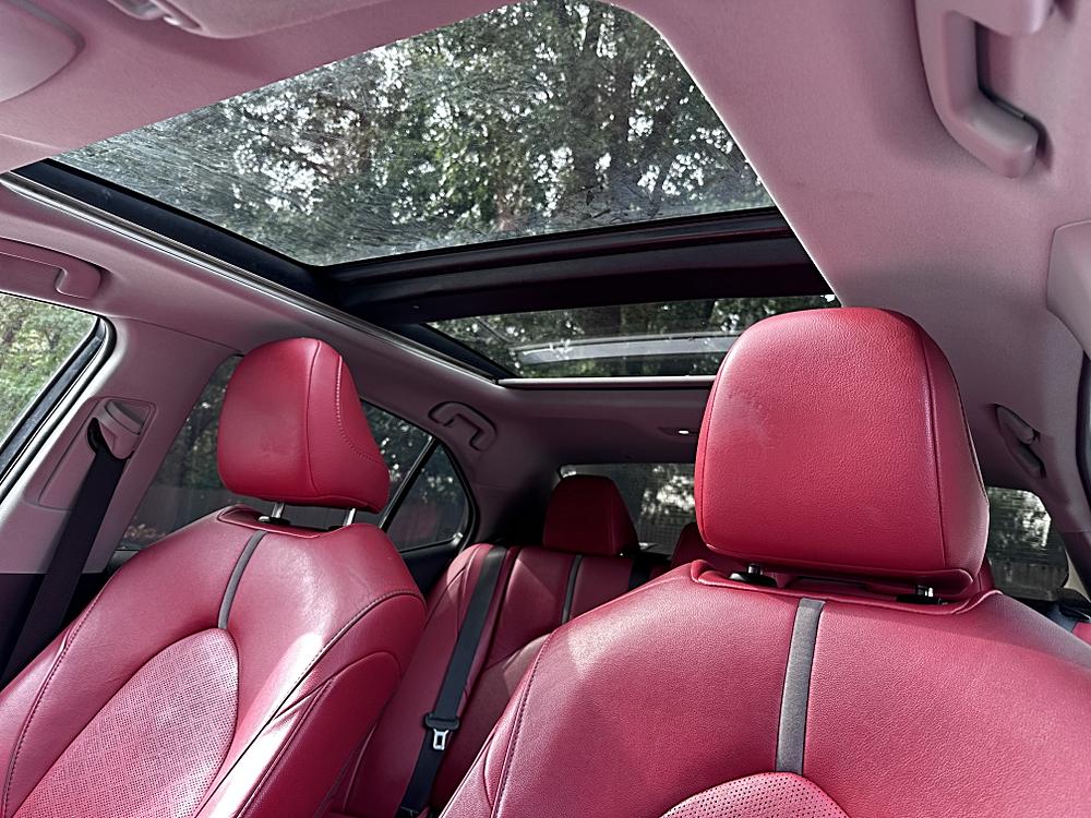 2018 Toyota Camry XSE - Photo 22