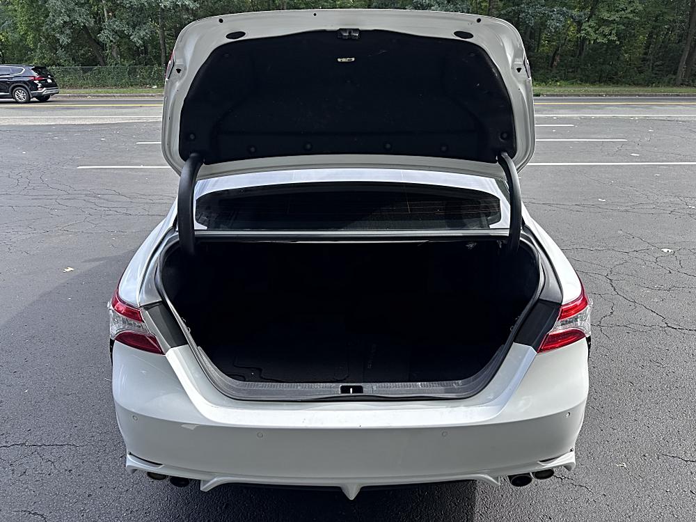 2018 Toyota Camry XSE - Photo 28