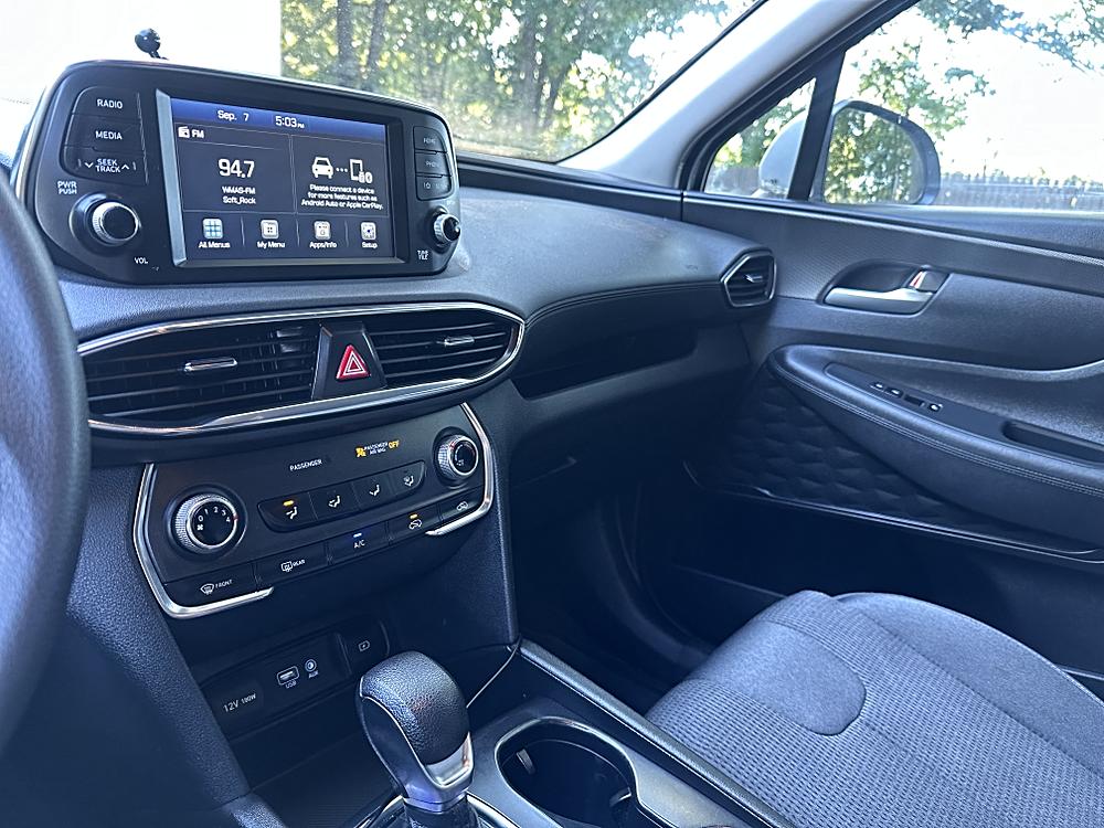 2020 Hyundai Santa Fe SE - Photo 15
