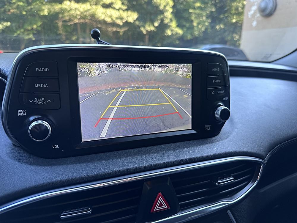 2020 Hyundai Santa Fe SE - Photo 16