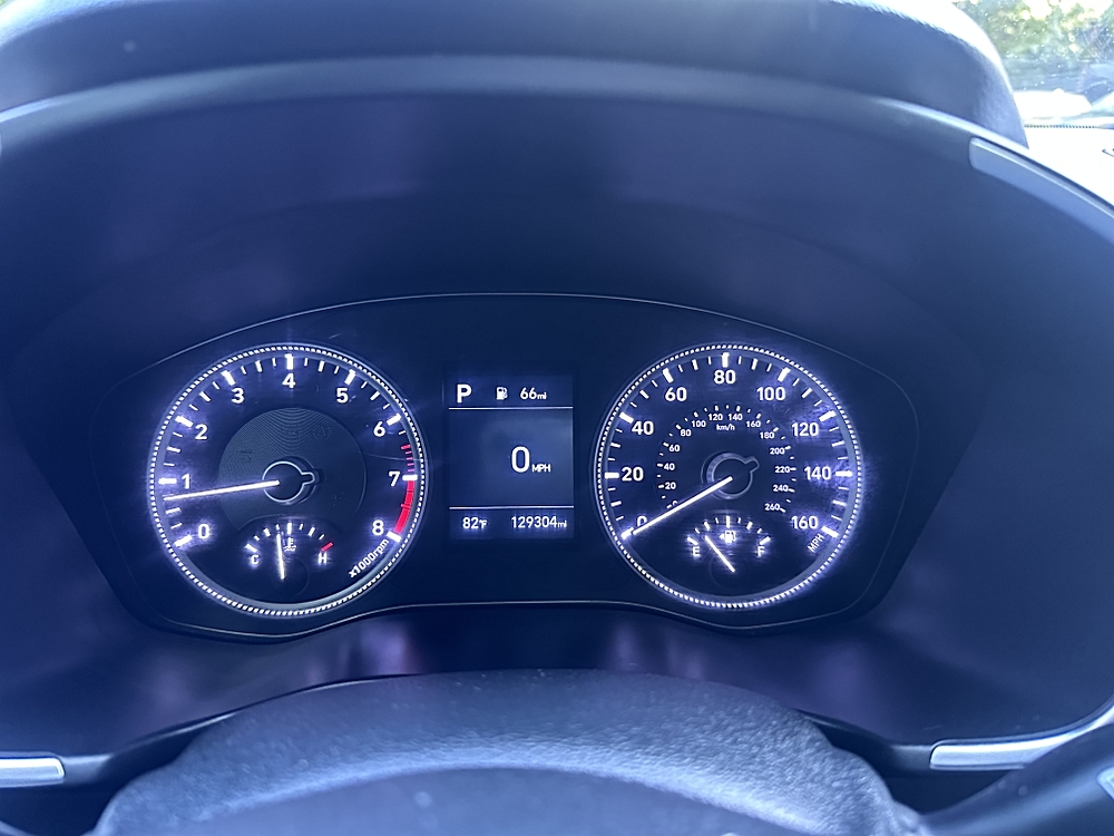 2020 Hyundai Santa Fe SE - Photo 17