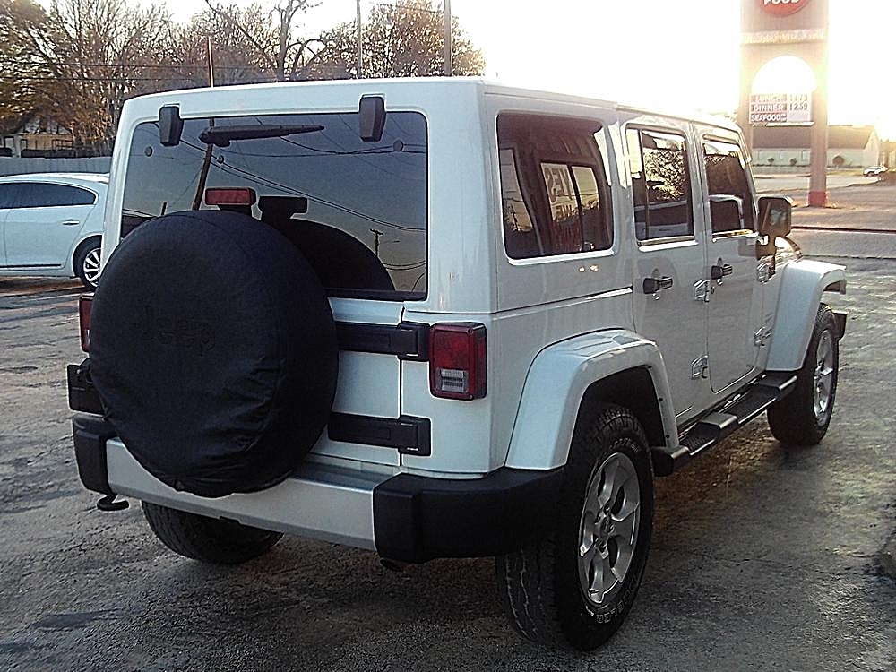 2013 Jeep Wrangler Unlimited Sahara - Photo 7