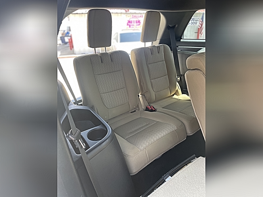 2017 Ford Explorer Base - Photo 6