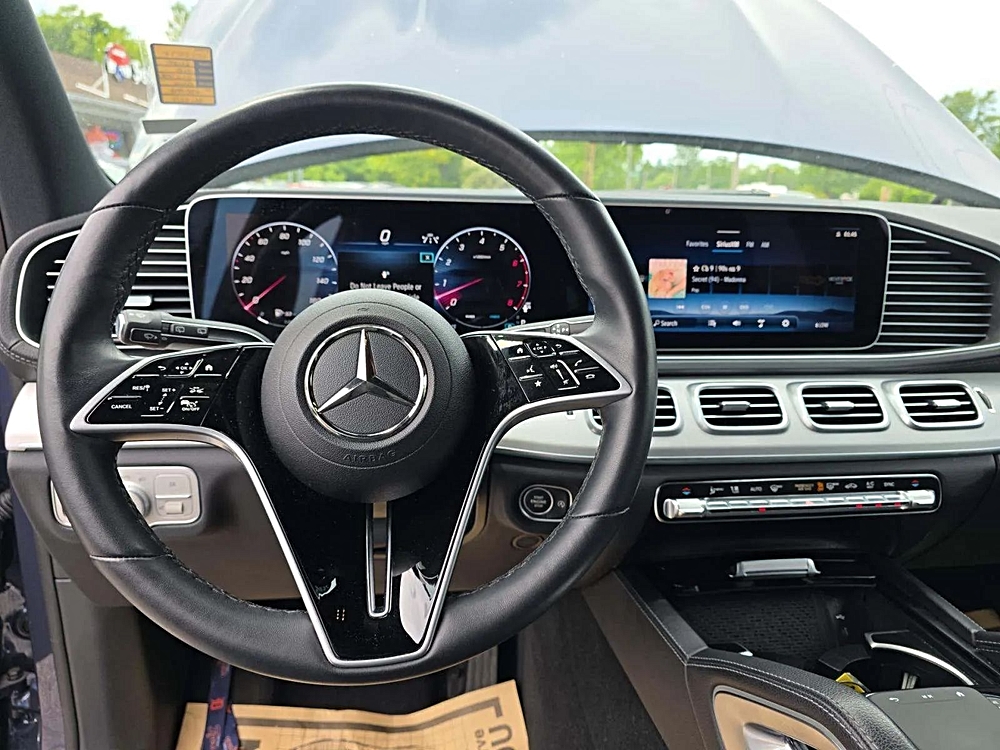 2025 Mercedes-Benz GLS Base - Photo 20