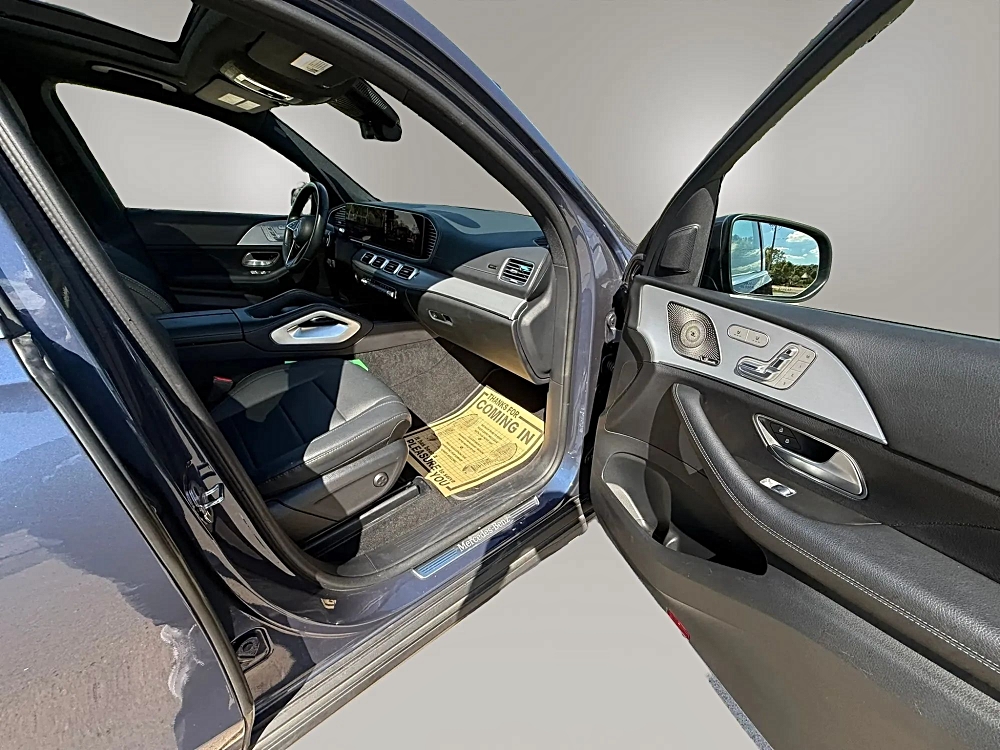 2025 Mercedes-Benz GLS Base - Photo 17