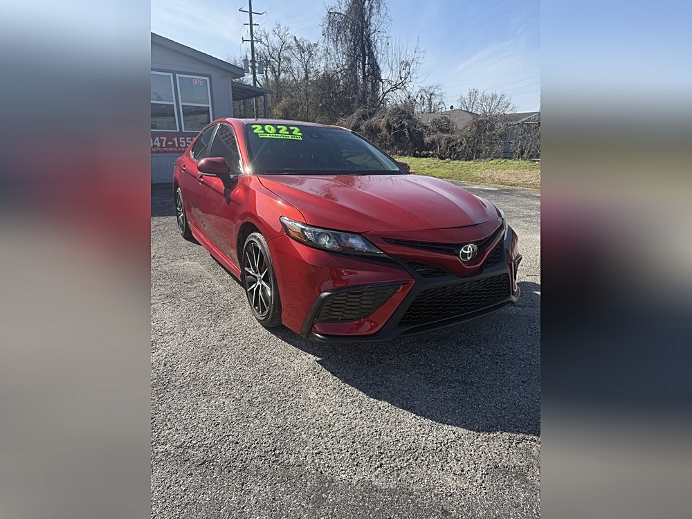 2022 Toyota Camry SE