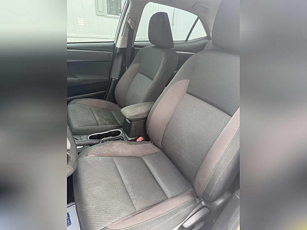 2019 Toyota Corolla LE - Photo 7