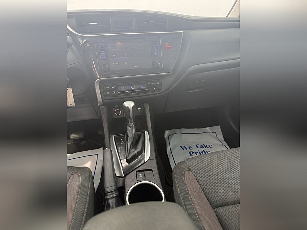 2019 Toyota Corolla LE - Photo 8