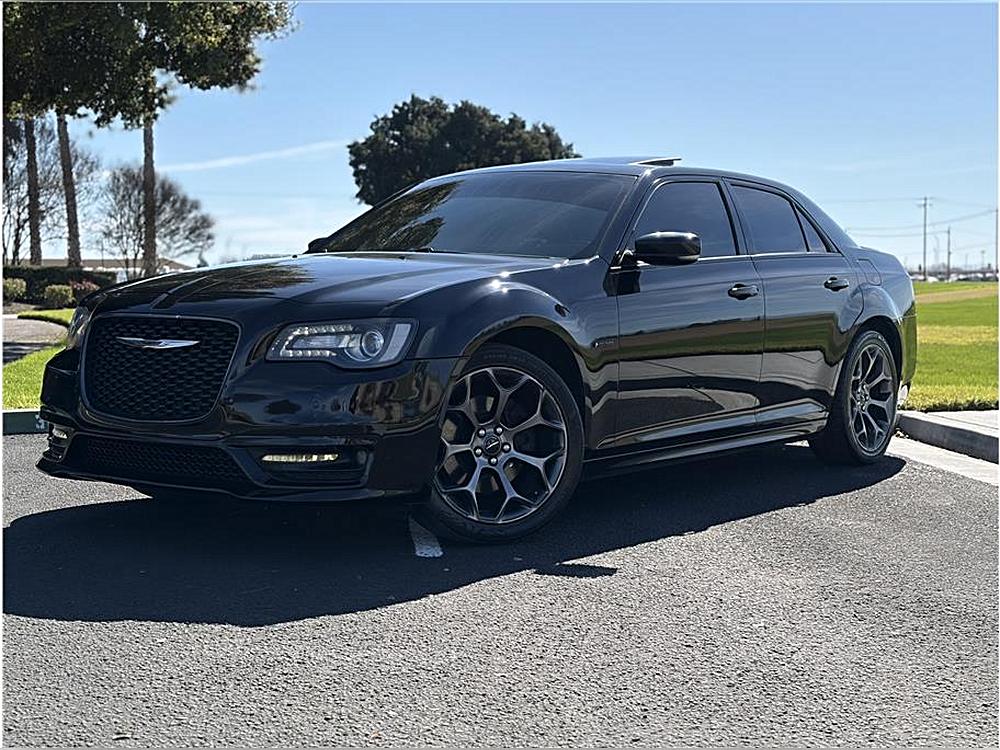 2018 Chrysler 300
