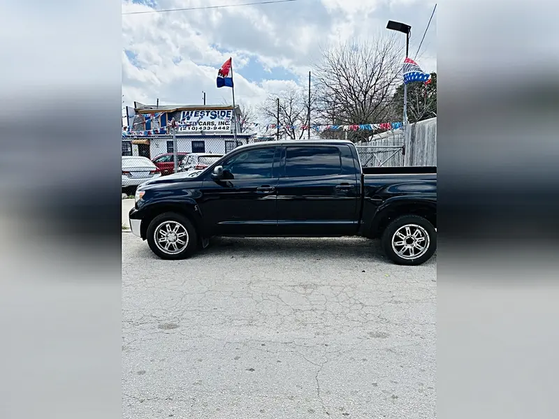 2016 Toyota Tundra SR5 - Photo 8